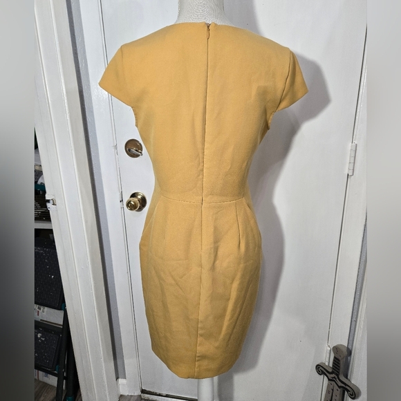 Banana Republic Factory Short Sleeve Sheath Mustard Dress Size 6 Petite - Picture 7 of 10